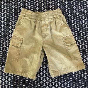 ⭐️ Elastic Waist Khaki Cargo Shorts